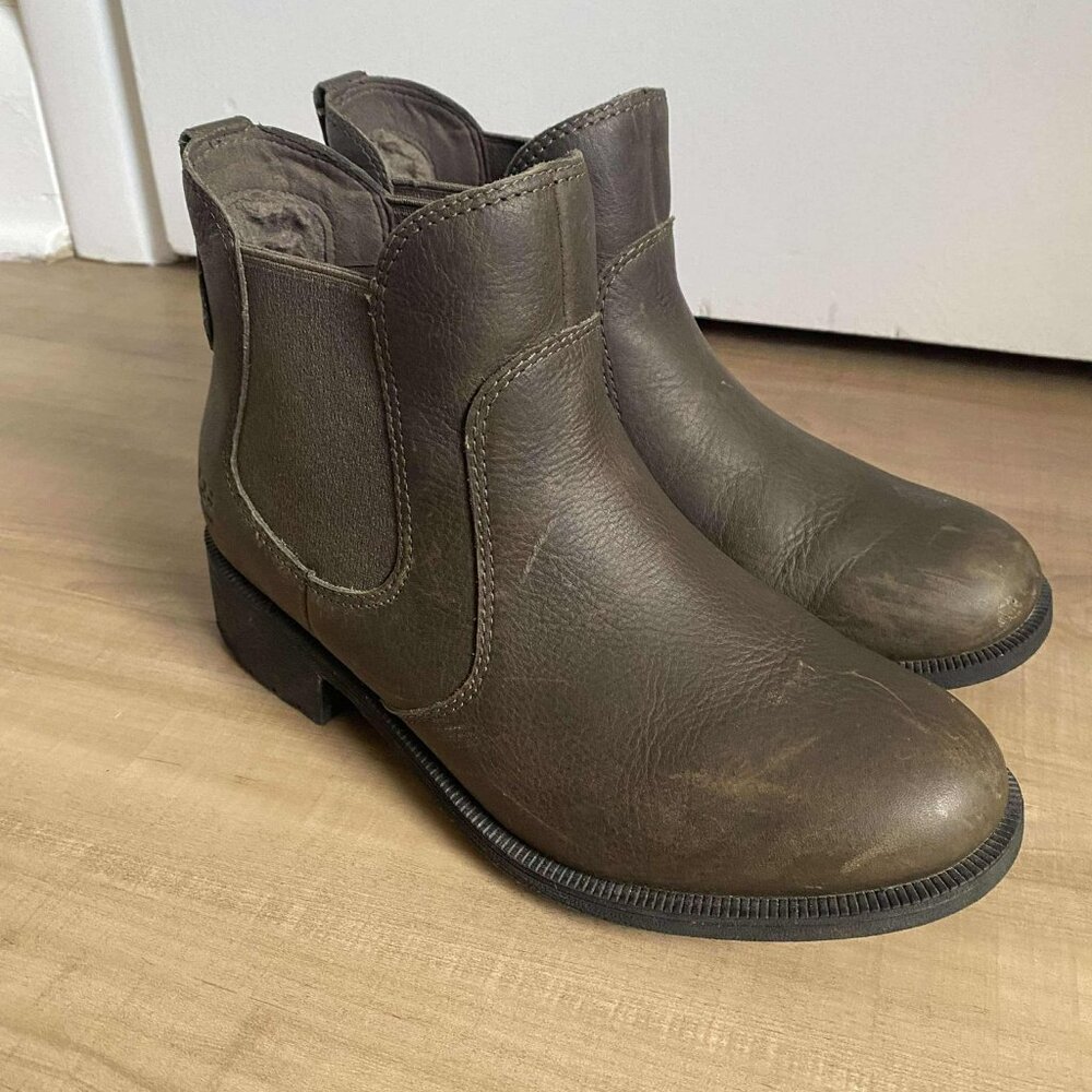 SIZE 8 UGG Bonham II Waterproof Leather Chelsea Boots